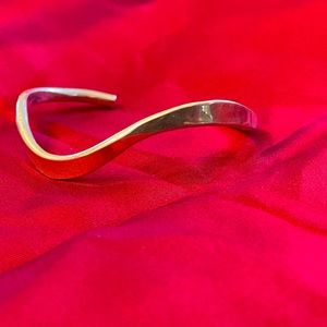 Solid sterling silver cuff